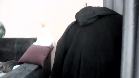 Snapshot of medjik_lool chatting on October 13, 2025, 8:36 am Oltereodora-lima online show from October 13, 2025, 8:36 am