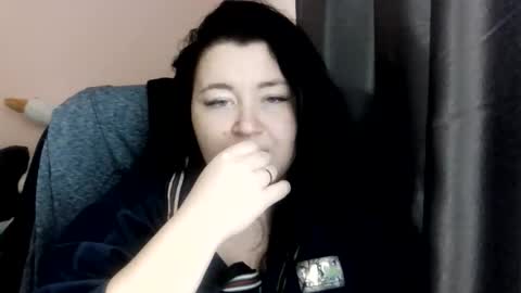 Snapshot of medjik_lool chatting on October 31, 2025, 8:04 am Oltereodora-lima online show from October 31, 2025, 8:04 am