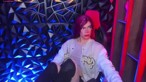 Medusa Ts online show from October 9, 2025, 9:24 pm