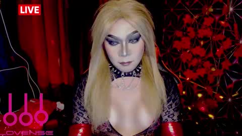 Snapshot of medusaprey chatting on November 6, 2025, 7:59 pm THE QUEEN ALPHA Queen Medusa Prey online show from November 6, 2025, 7:59 pm