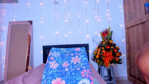 medussa13 online show from February 19, 2025, 1:08 am