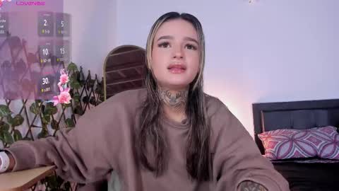 medussa13 online show from October 10, 2025, 2:05 pm