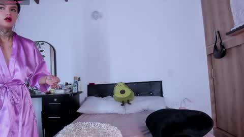 medussa13 online show from April 11, 2026, 12:09 pm