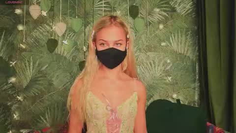 meeeewmeeeeow online show from November 7, 2025, 8:31 pm