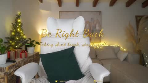 Andrea  online show from December 7, 2024, 8:38 pm