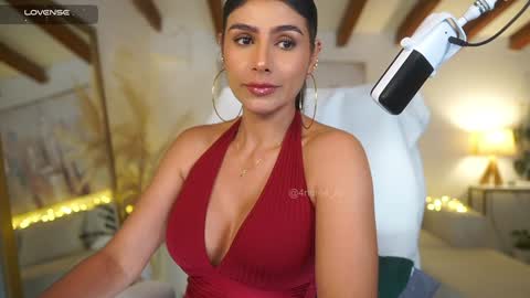 Andrea  online show from February 4, 2025, 4:29 pm