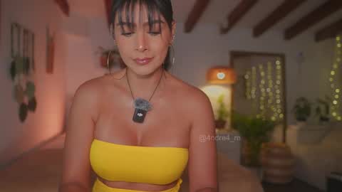 Andrea  online show from October 8, 2025, 11:41 am