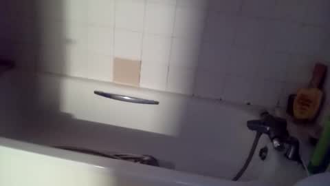 Jack Jack online show from November 2, 2025, 4:04 am