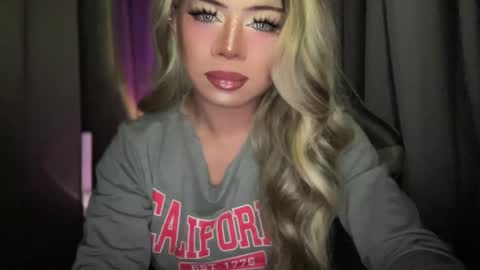 Snapshot of meetmehalfway888 chatting on October 13, 2025, 6:24 am GODDESS OF ALL GODDESSES online show from October 13, 2025, 6:24 am