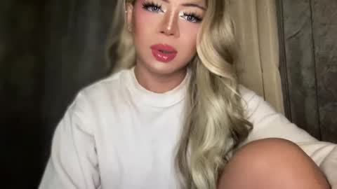 Snapshot of meetmehalfway888 chatting on October 19, 2025, 3:23 pm GODDESS OF ALL GODDESSES online show from October 19, 2025, 3:23 pm