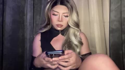 Snapshot of meetmehalfway888 chatting on October 27, 2025, 5:39 pm GODDESS OF ALL GODDESSES online show from October 27, 2025, 5:39 pm