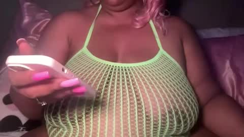 Southern Peach online show from November 25, 2025, 5:18 am