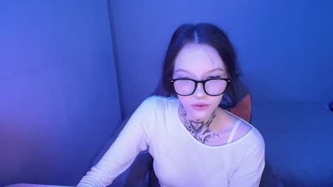 Snapshot of mefwhore chatting on February 2, 2025, 7:25 pm mefwhOre online show from February 2, 2025, 7:25 pm