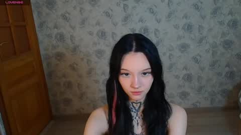 Snapshot of mefwhore chatting on March 11, 2025, 7:04 am mefwhOre online show from March 11, 2025, 7:04 am