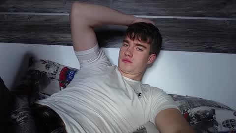 Max online show from December 25, 2024, 5:48 am