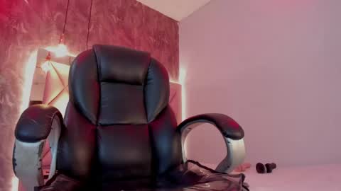 M E G A N online show from May 13, 2026, 6:38 pm