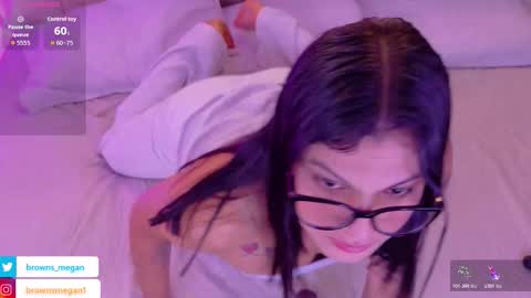 Snapshot of megan_browns1 chatting on February 7, 2026, 1:59 pm Megan online show from February 7, 2026, 1:59 pm