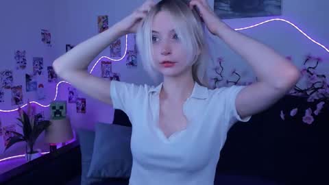 Snapshot of megan_chan chatting on January 15, 2026, 5:16 pm Megan and Anna online show from January 15, 2026, 5:16 pm