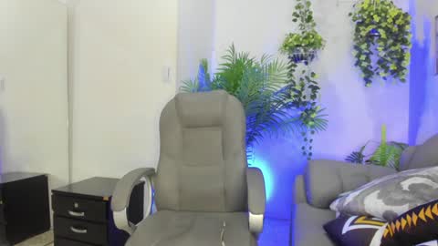 megan_charl online show from January 11, 2025, 11:02 am