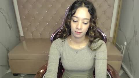 megan_collins_b online show from October 3, 2025, 12:46 pm