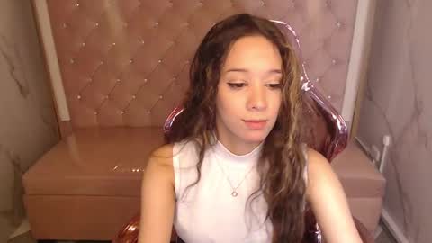 megan_collins_b online show from October 4, 2025, 12:58 pm