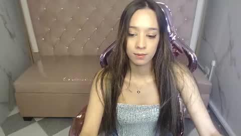 megan_collins_b online show from October 7, 2025, 12:57 pm