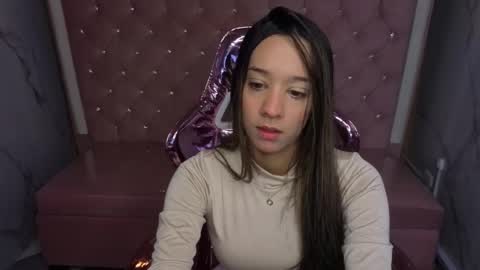 megan_collins_b online show from October 14, 2025, 12:50 pm