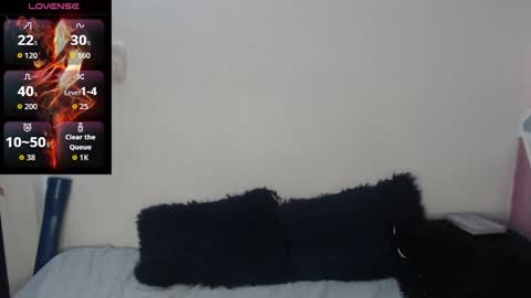 Snapshot of megan_coop3r_ chatting on October 25, 2025, 3:14 am Megan and sophi online show from October 25, 2025, 3:14 am