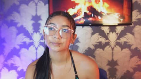 Snapshot of megan_cruzgb chatting on January 15, 2025, 1:56 am Carolina Paez online show from January 15, 2025, 1:56 am