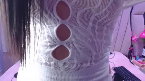 megan_latinn online show from November 27, 2025, 4:36 am