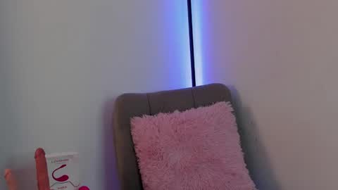 megan_palmer25 online show from January 15, 2025, 3:33 am