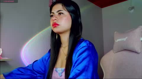 megan_queen_777 online show from June 13, 2026, 9:29 am