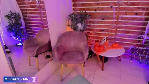 Snapshot of megan_raiin chatting on October 28, 2025, 7:12 am megan_raiin online show from October 28, 2025, 7:12 am