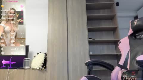 Megan online show from October 5, 2025, 5:06 am