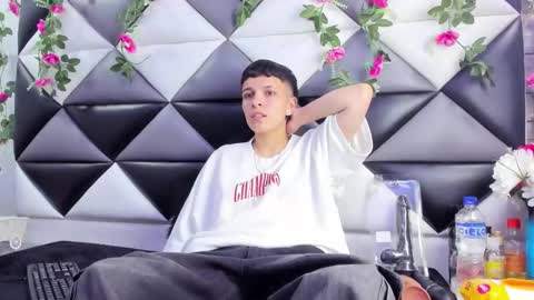 megan_thompsonn_ online show from November 20, 2025, 2:34 am