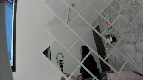 Megan online show from September 17, 2025, 12:51 pm