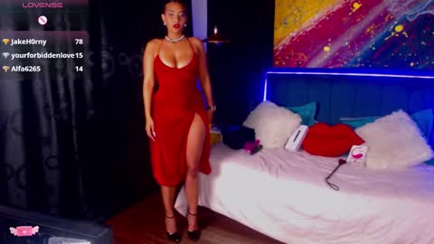 Snapshot of meganadriels96 chatting on December 22, 2024, 7:54 am M E G A N online show from December 22, 2024, 7:54 am