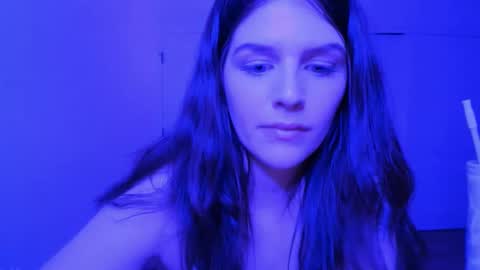 Snapshot of meganholly00 chatting on February 18, 2025, 4:37 am Megan online show from February 18, 2025, 4:37 am