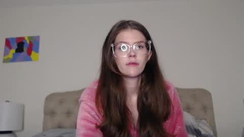 Snapshot of meganholly00 chatting on September 17, 2025, 8:21 pm Megan online show from September 17, 2025, 8:21 pm