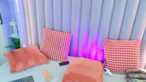 Snapshot of meganlovee__ chatting on June 29, 2026, 2:51 am MEGAN online show from June 29, 2026, 2:51 am