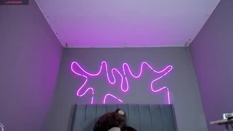 meganpeach_ online show from November 19, 2025, 1:11 pm