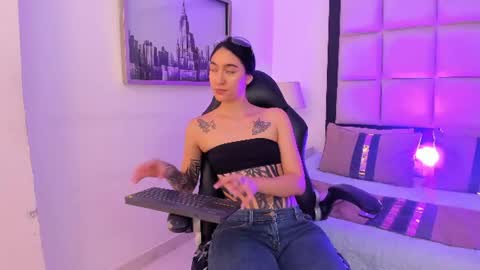 Megan Presley online show from July 16, 2026, 12:38 am