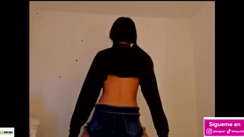 Snapshot of meganthompsonn chatting on November 12, 2025, 2:06 pm Megan online show from November 12, 2025, 2:06 pm