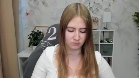 Megan online show from October 2, 2025, 5:47 am