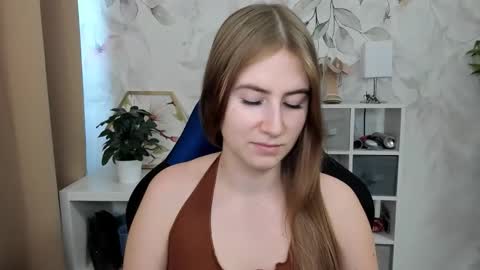 Megan online show from October 12, 2025, 11:09 am