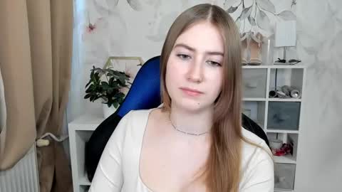 Snapshot of meganx_candy chatting on February 19, 2026, 1:40 pm Megan online show from February 19, 2026, 1:40 pm