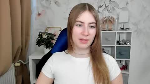 Snapshot of meganx_candy chatting on February 27, 2026, 6:46 am Megan online show from February 27, 2026, 6:46 am