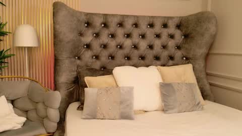 Megan online show from April 20, 2026, 4:26 am