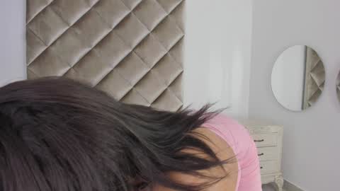 M E G A R A online show from December 17, 2024, 7:50 am