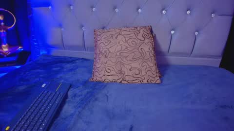 meggan online show from October 17, 2025, 5:21 am